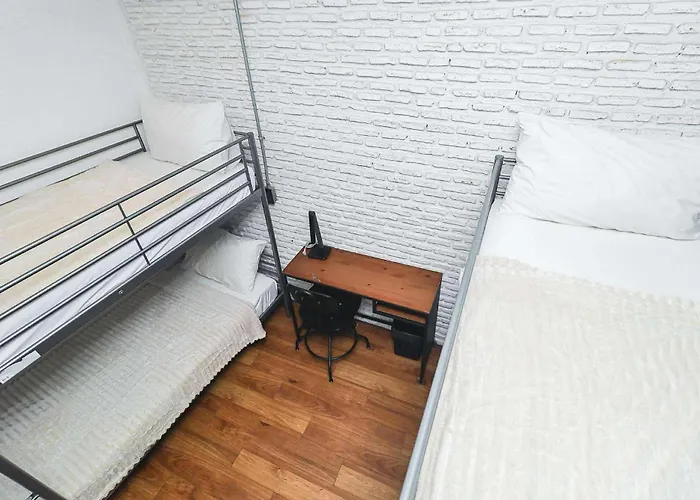 Rose Loft Family Or Friends 6 Person Bangkok