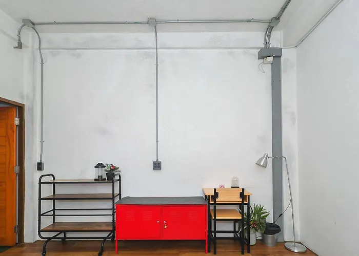 Rose Loft Family Or Friends 6 Person